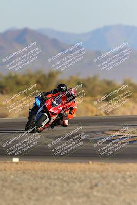 media/Dec-09-2023-SoCal Trackdays (Sat) [[76a8ac2686]]/Turn 15 Set 2 (245pm)/